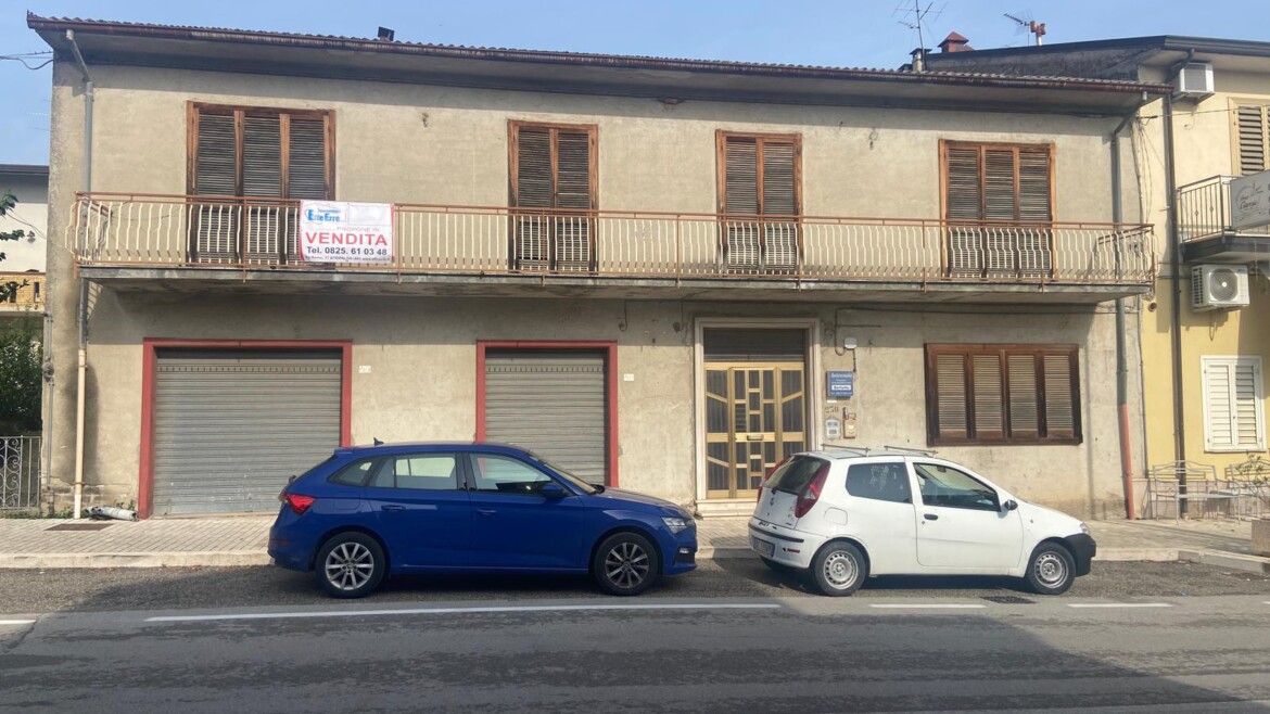 VENTICANO – N° 2 Appartamenti di Mq. 103 e Mq. 135 con 2 Box auto